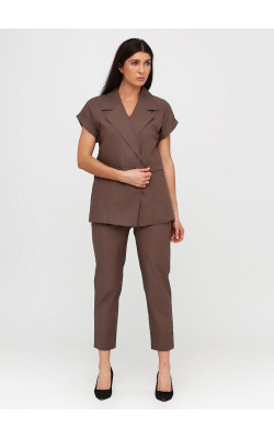 Базовий костюм трійка пильно-коричневого кольору