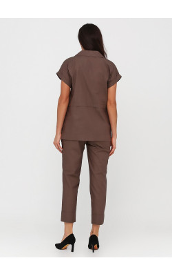 Базовий костюм трійка пильно-коричневого кольору