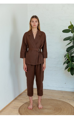 Льняной костюм в коричневом цвете 77-363-792