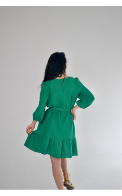 Коротка зелена сукня
