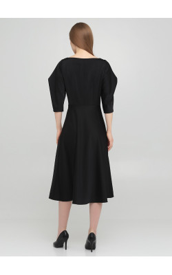 Чорна атласна сукня з рукавом-бантом