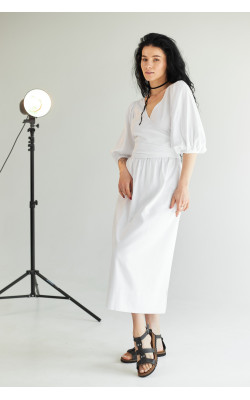 Сукня-халат білого кольору
